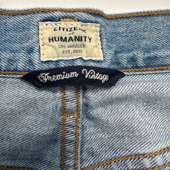 Citizens of Humanity Button Fly Boyfriend Straight Leg Denim Jeans - Picture 10 of 13